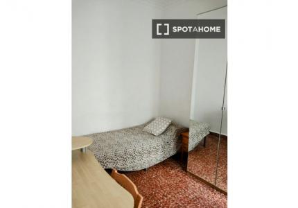 Habitación compartida de 4 habitaciones en Lugo, Las Palmas