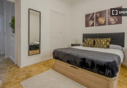 Se alquila habitación en piso compartido en Madrid