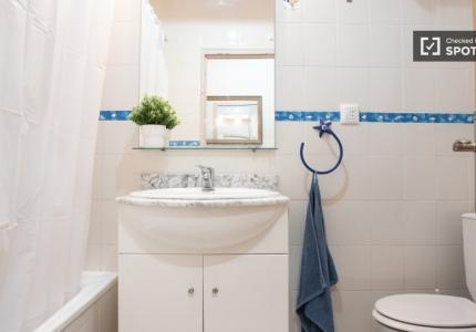 Habitación en piso compartido de 4 habitaciones, Alcalá de Henares