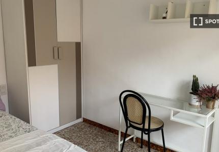 Habitación en piso compartido en Sant Joan Despí.