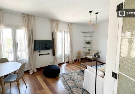 Piso de 2 habitaciones en alquiler en Sant Pere, Barcelona