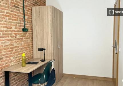 Habitación en piso compartido en alquiler en San Diego, Madrid