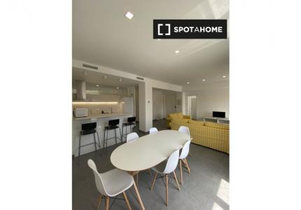 Apartamento de 5 habitaciones en alquiler en Camino de Ronda, Granada.