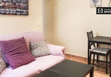 Apartamento de 2 dormitorios en alquiler en Vallehermoso, Madrid
