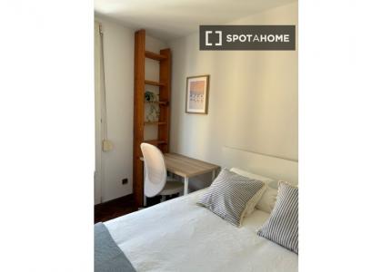 Habitación en piso compartido en alquiler en Casco Viejo, Bilbao