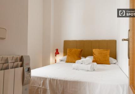 Apartamento de 1 dormitorio en alquiler en Embajadores, Madrid