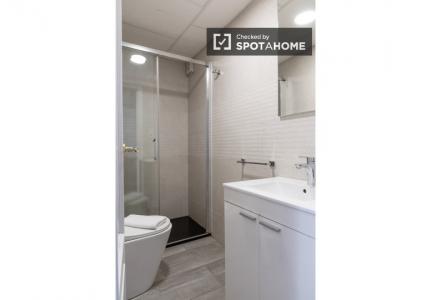 Piso de 1 dormitorio en alquiler en Embajadores, Madrid