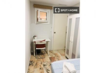 Habitación en alquiler en El Porvenir, Sevilla