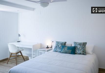 Se alquila habitación compartida en Cabanyal-Canyamelar, Valencia