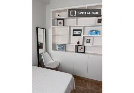 Se alquila habitación compartida en Cuatro Caminos, Madrid