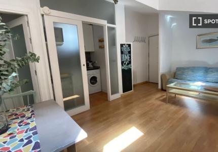 Estudio en alquiler en Universidad, Madrid