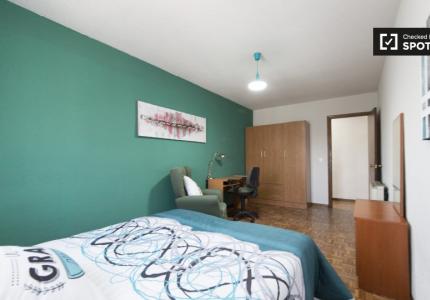 Habitación en piso compartido, 5 habitaciones, Alcalá de Henares