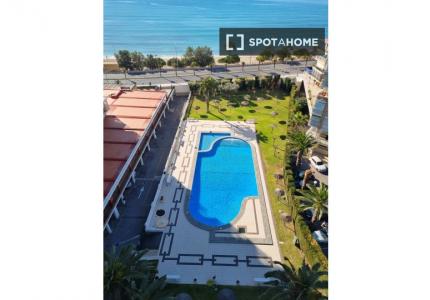 Piso de 2 dormitorios en alquiler en Alicante