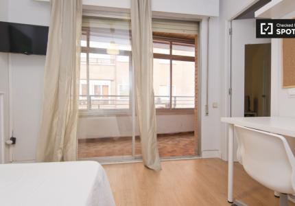 Excelente habitación en piso compartido en Alcalá de Henares