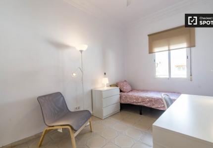Habitación amueblada, apartamento de 4 dormitorios, Camins al Grau, Valencia