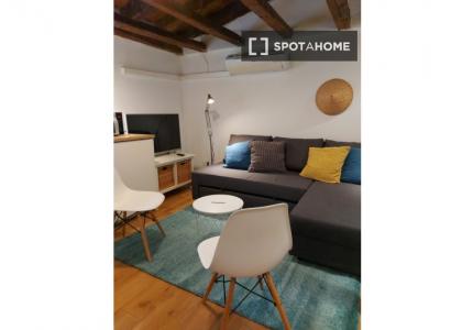 Estudio en alquiler en Universidad, Madrid