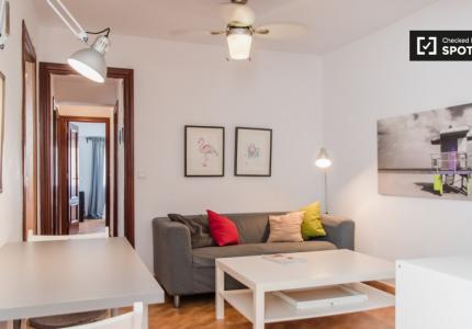 Apartamento de 2 dormitorios en alquiler en Benicalap, Valencia
