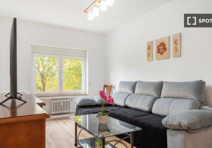 Piso de 4 habitaciones en alquiler en Imperial, Madrid