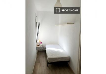 Habitación en piso compartido en Catalunya
