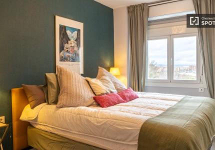 Apartamento de 2 dormitorios en alquiler en Berruguete, Madrid