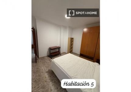 Se alquila habitación en piso compartido, Alcaravaneras, Las Palmas.