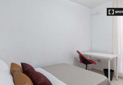 Bonita habitación en alquiler en Pio XII, Alicante