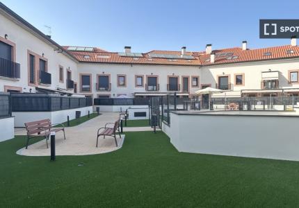 Piso dúplex de 2 habitaciones en alquiler en Algete, Madrid