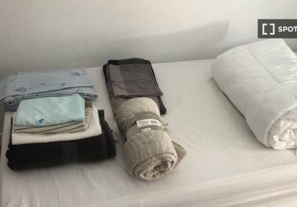 Habitación en piso compartido en Alcalá de Henares.