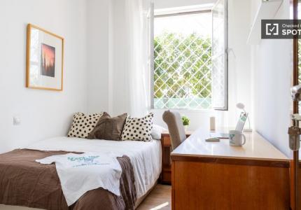 Habitación en piso compartido en alquiler en Numancia, Madrid