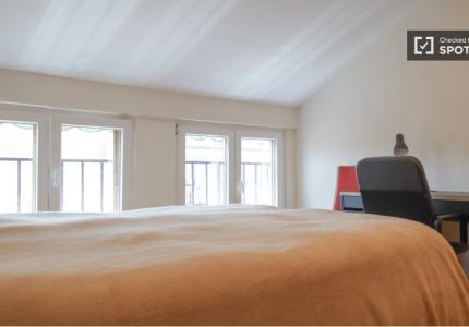 Habitación en piso compartido en Fuente del Berro, Madrid.