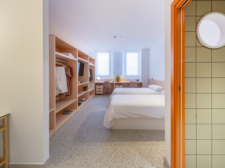 Habitación Doble residencia universitaria camplus valencia tower burjassot