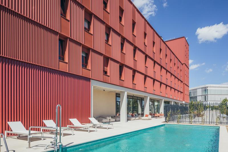 residencia universitaria yugo alba viu cerdanyola del vallès