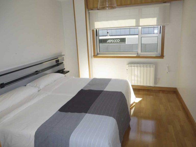 towel and bed linens/sheets service residencia universitaria toctoc rooms  a coruña