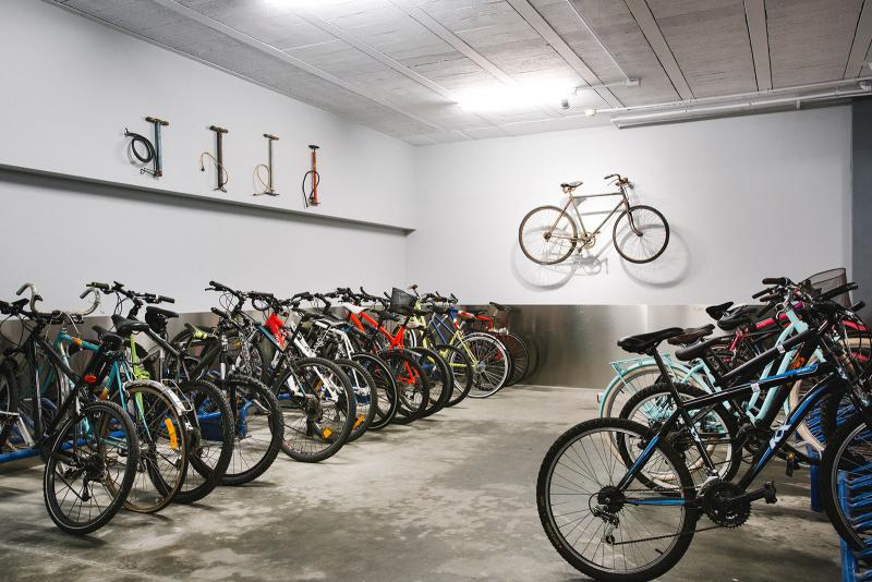 parking de bicis colegio mayor olarain donostia/san sebastián