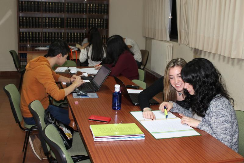 biblioteca residencia universitaria agustiniana salamanca