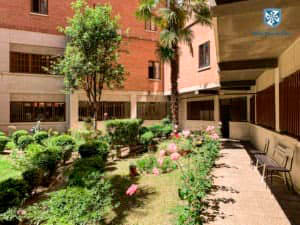 jardín privado residencia universitaria santa rosa de lima valladolid