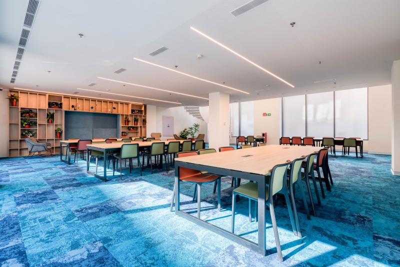 adaptado a minusválidos residencia universitaria livensa living barcelona sants-badal