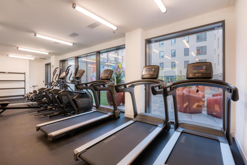 habitación individual residencia universitaria livensa living barcelona sants-badal