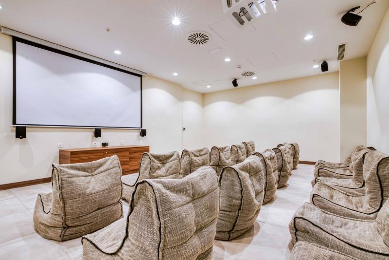 aparcamiento residencia universitaria livensa living bilbao