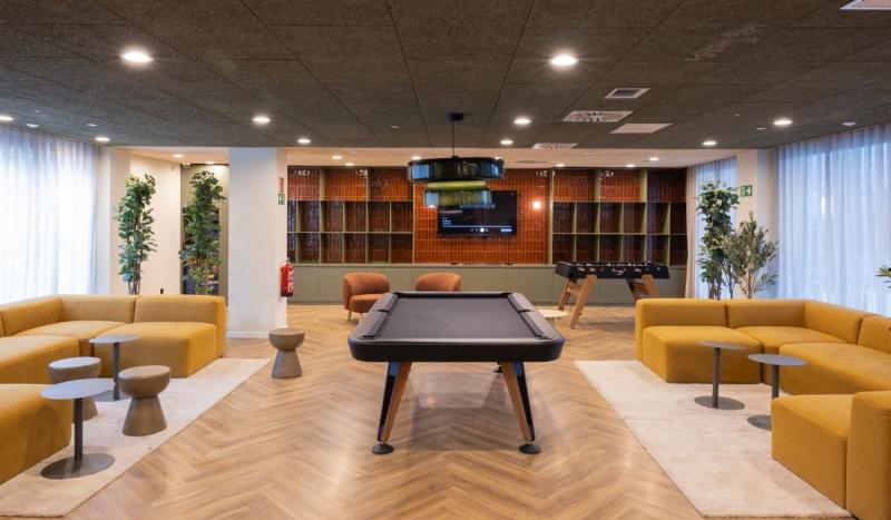 sala de estudio residencia universitaria stephouse madrid cantoblanco