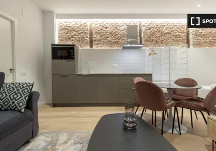 Bonito apartamento de 1 dormitorio en alquiler en La Latina, Madrid
