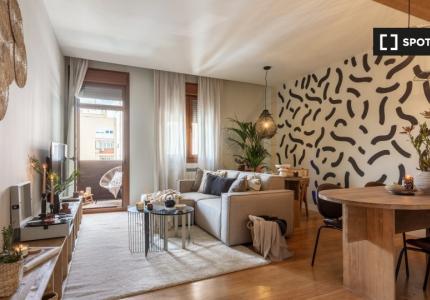 Se alquila apartamento amueblado de 2 dormitorios en Azca