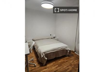 Habitación en piso compartido en Zaragoza