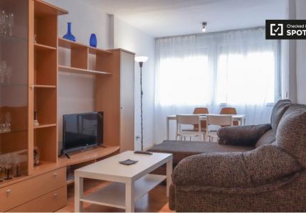Piso de 2 dormitorios en alquiler en Campamento, Madrid