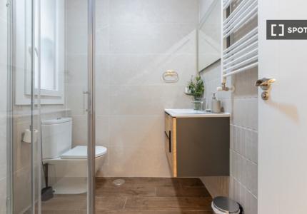 Piso de 3 habitaciones en alquiler en Argüelles, Madrid.