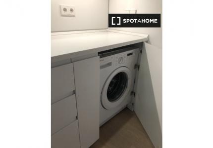 Apartamento de 2 dormitorios en alquiler en Cuatro Caminos, Madrid