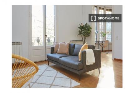 Piso en alquiler de 2 habitaciones en la Dreta de l'Eixample.