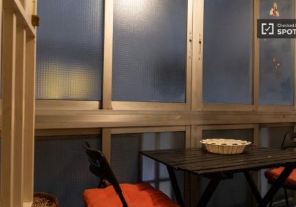 Estudio en alquiler en Almagro, Madrid