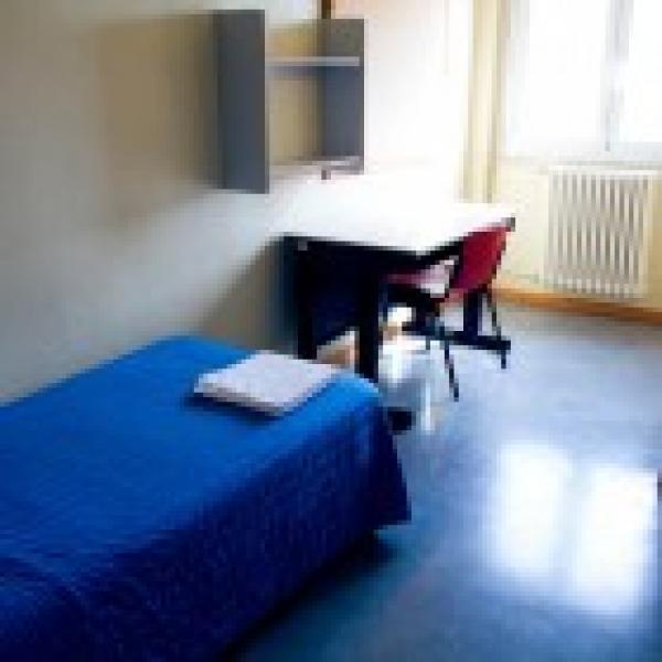 habitación individual residencia universitaria pignatelli zaragoza